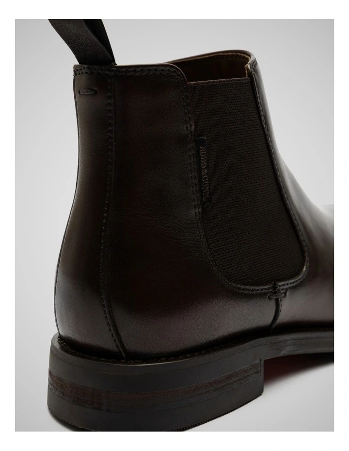 Russlands Chelsea Boot in Chocolate image 5
