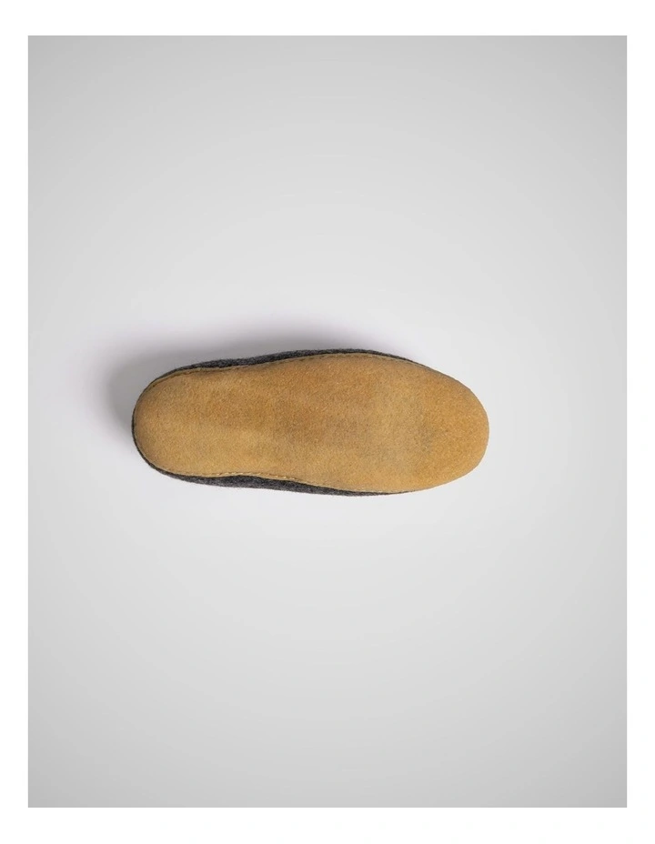 Wanaka Wool Slipper in Charcoal image 7
