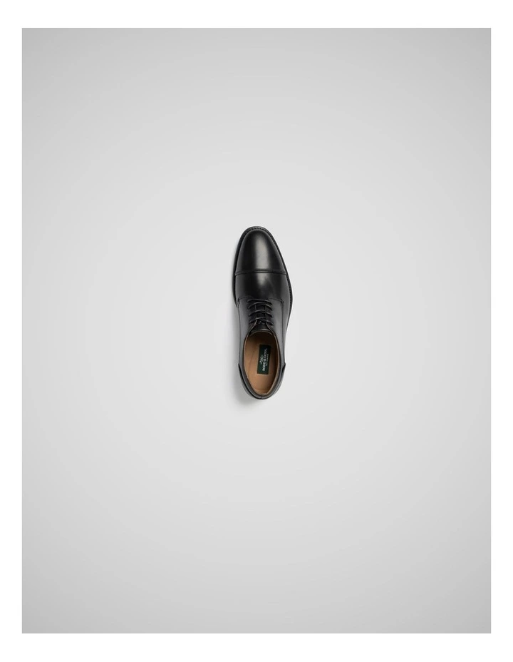 Riverton Derby Shoe in Nero image 6