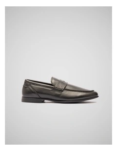 James Loafer in Black