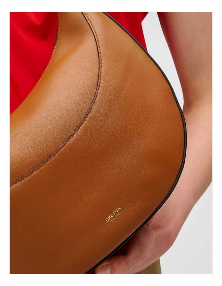 Florence Medium Hobo Bag in Cognac image 7