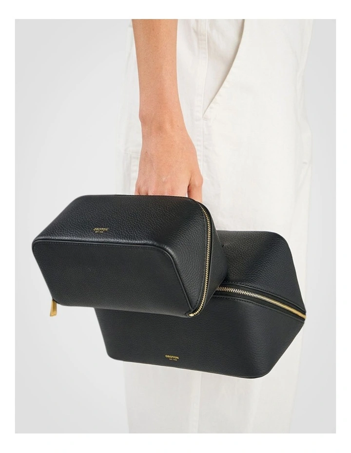 Fife Large Beauty Case in Black image 3