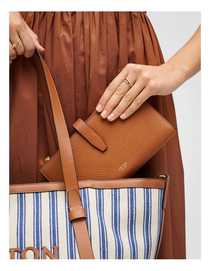 Fife Travel Wallet in Amber image 4