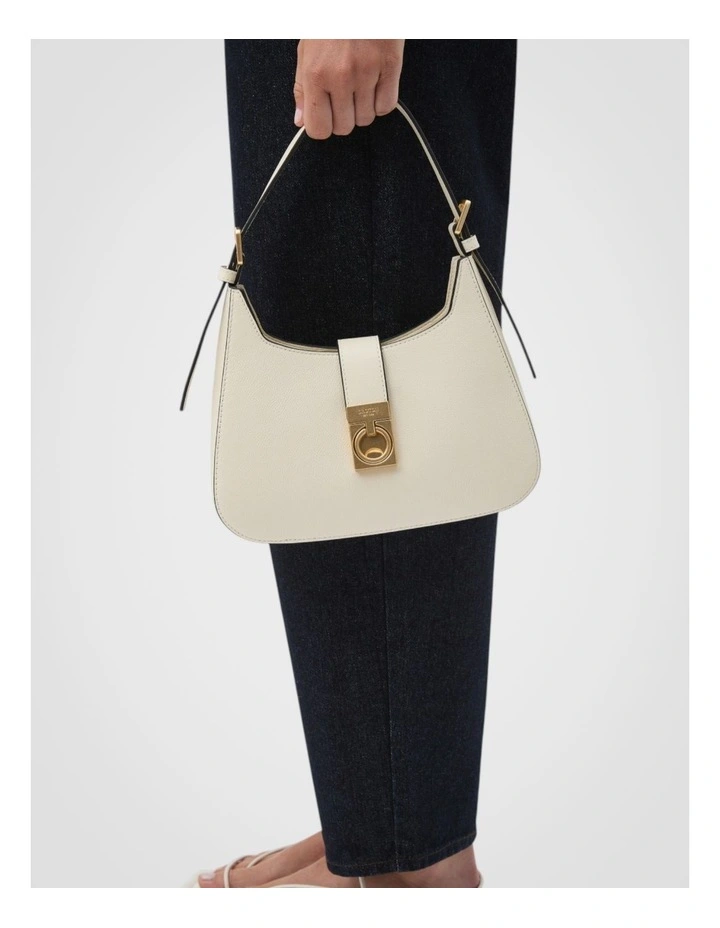 Yvonne Baguette Bag in Cream image 5