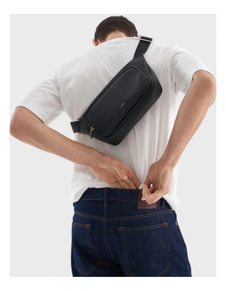Larsen Sling Bag in BLACK image 5
