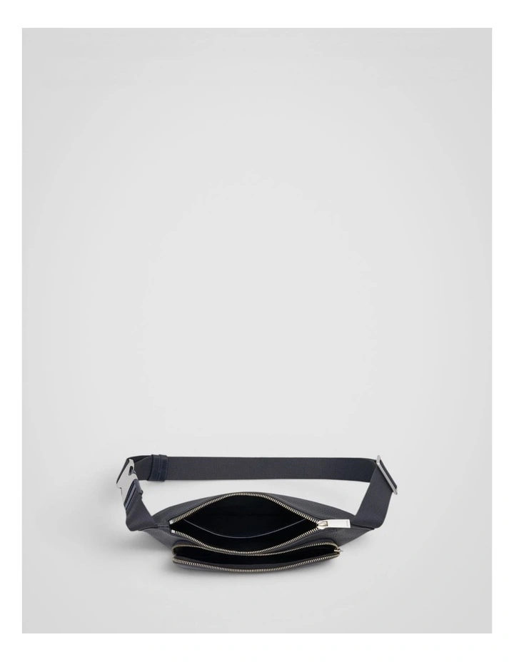 Larsen Sling Bag in NIGHT SKY image 3