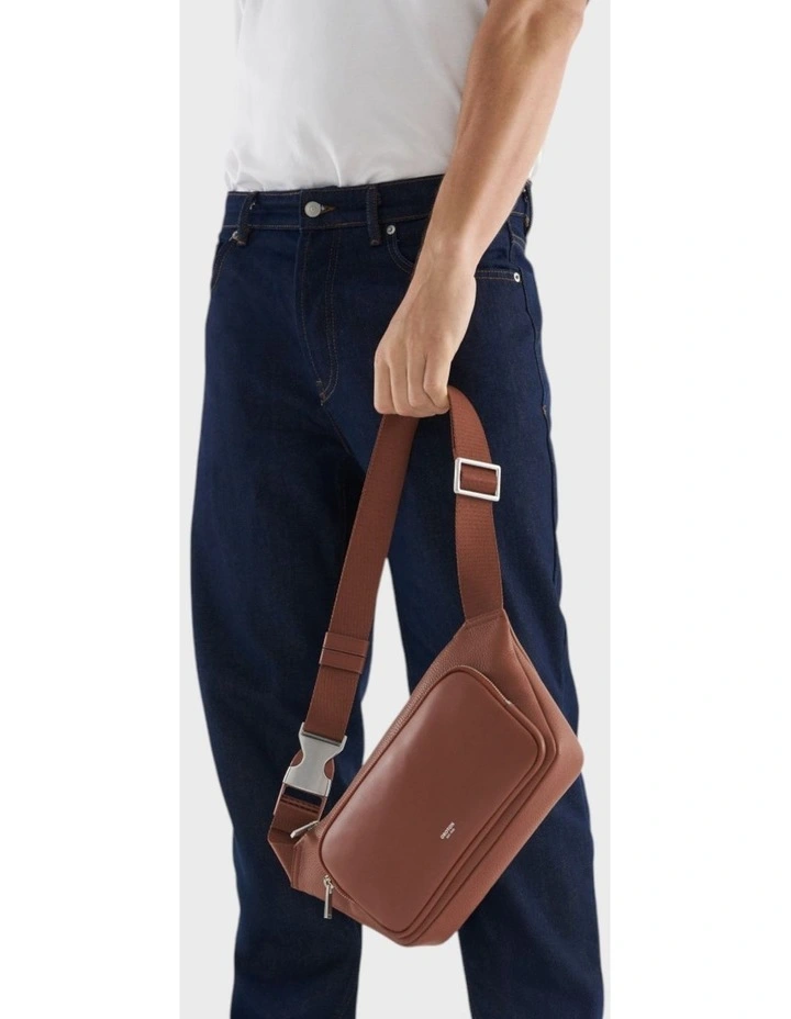 Larsen Sling Bag in SADDLE BROWN image 4