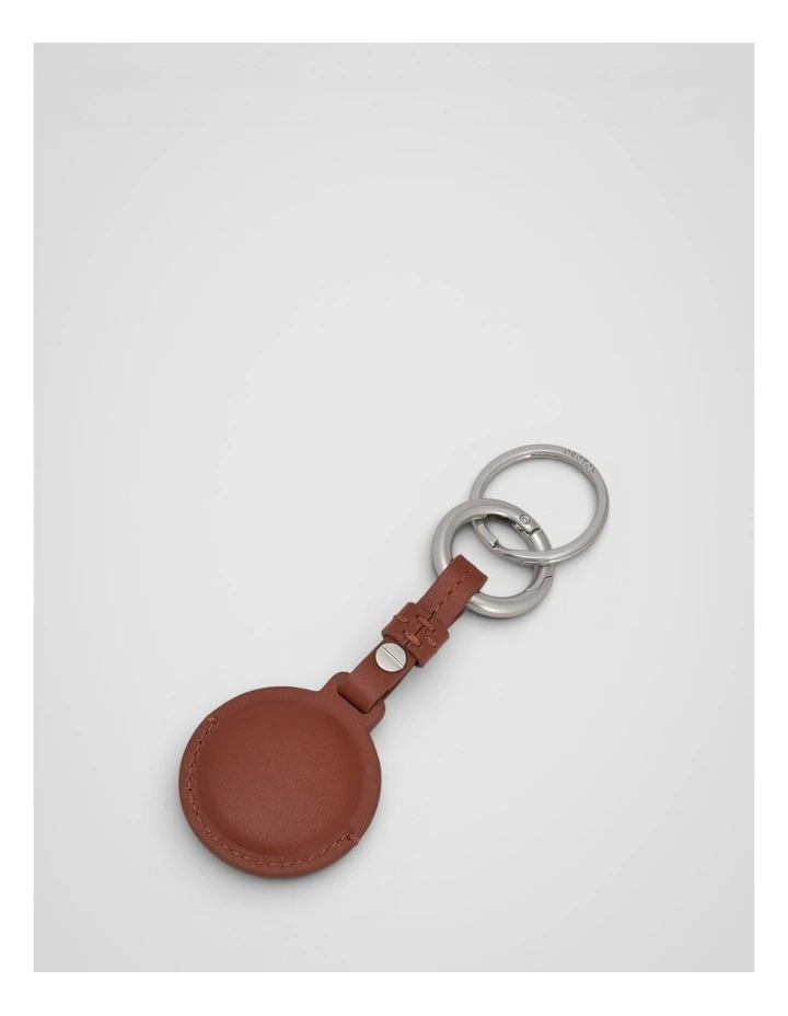 Larsen Air Tag Keychain in SADDLE BROWN image 2