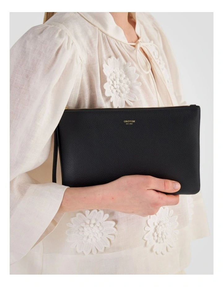 Eve Medium Pouch in Black image 5