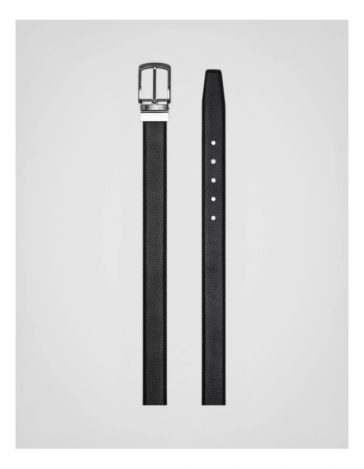 Ethan Pebble Reversible Belt in Black/Dark Navy image 2