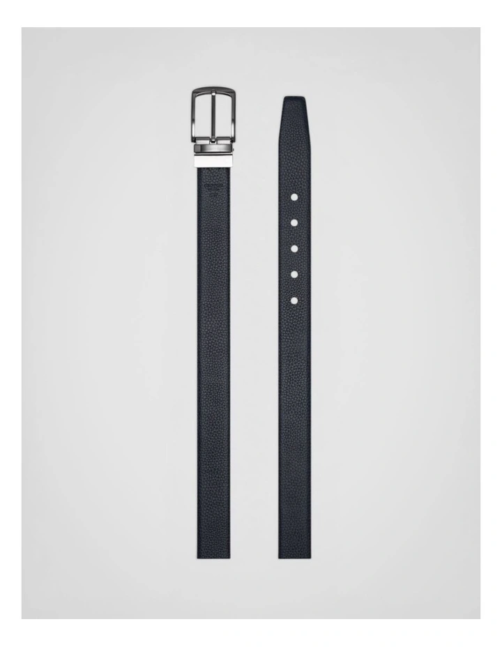 Ethan Pebble Reversible Belt in Black/Dark Navy image 4