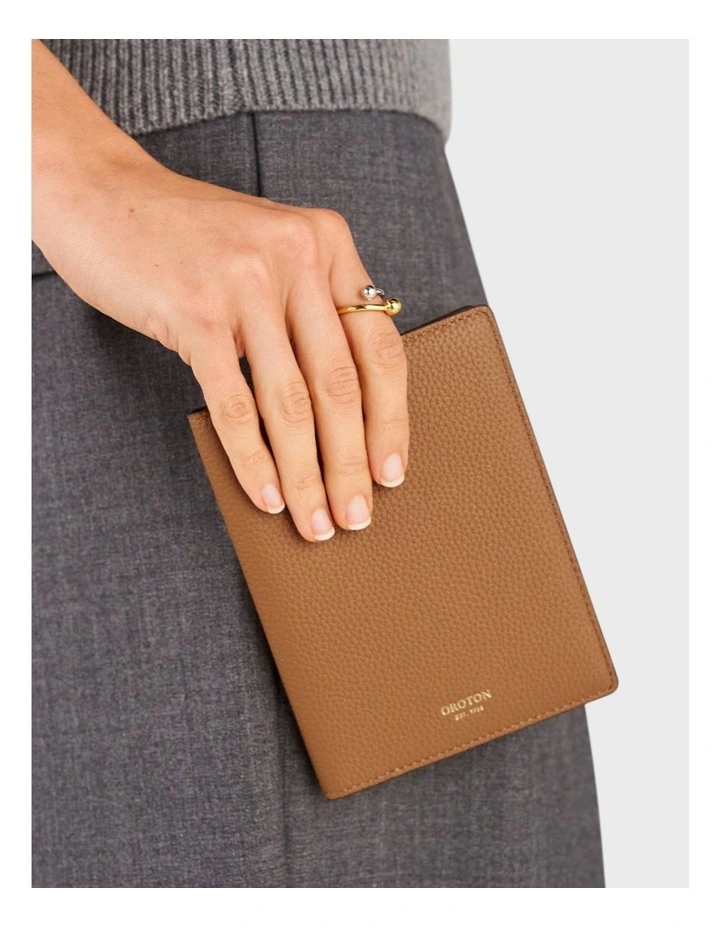 Eve Passport Cover in Tan image 4
