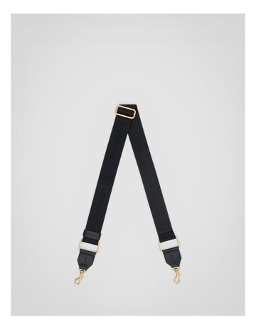 Black/Black colour