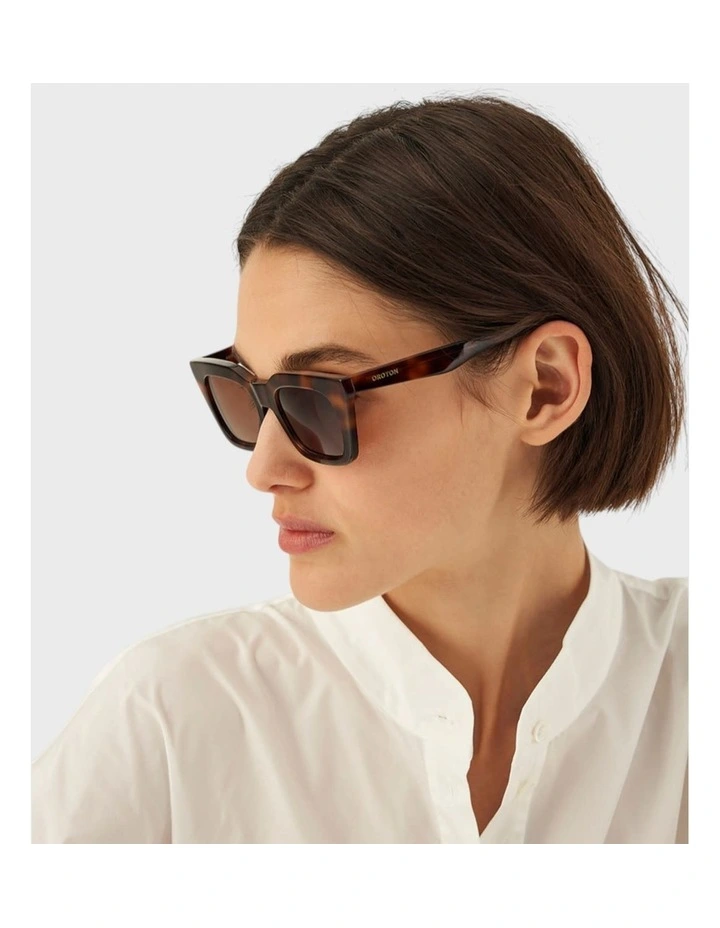 Astrid Sunglasses in Tort image 4