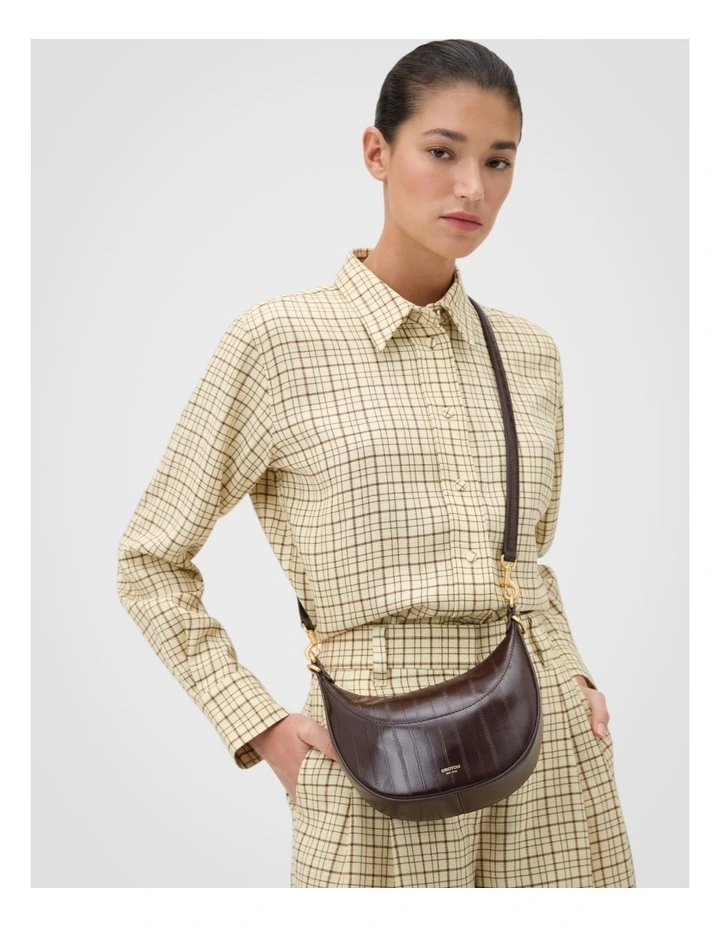 Florence Texture Small Shoulder Bag in Mulberry image 4