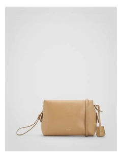 Breeze Crackle Camera Bag in Pale Camel