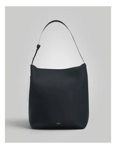 Alba Pebble Hobo in Black