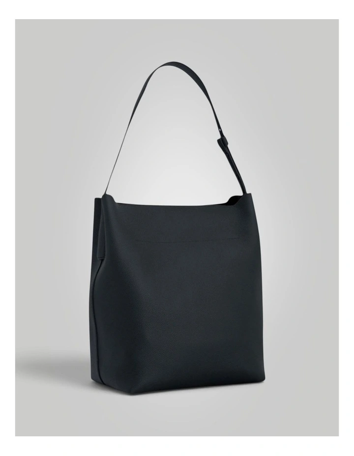 Alba Pebble Hobo in Black image 2