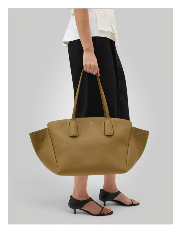 Alba Pebble Medium Tote in Sepia image 4