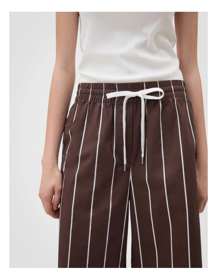 Stripe Short in Milk Chocolate image 3