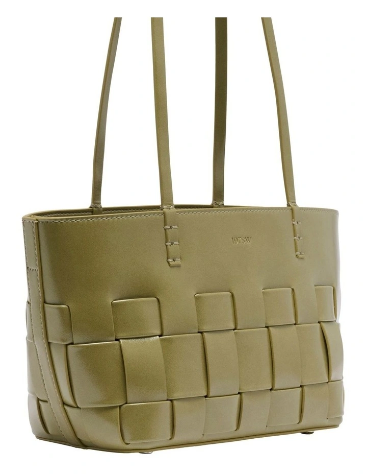 Skye Shoulder Bag in Green image 2