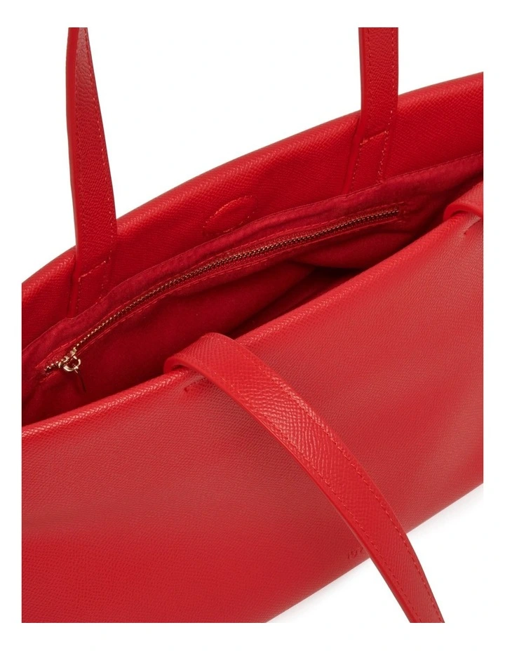 Ariel Shoulder Bag in Red image 4
