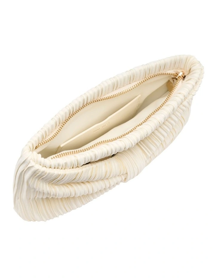 Belle Clutch in Cream image 3