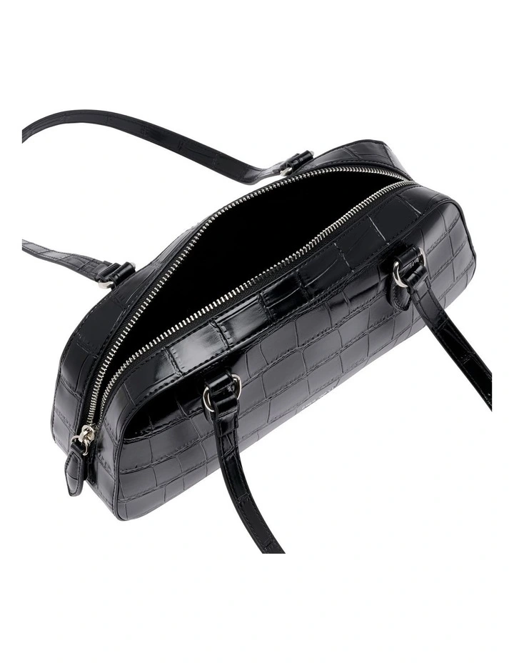 Milly Shoulder Bag in Black image 4