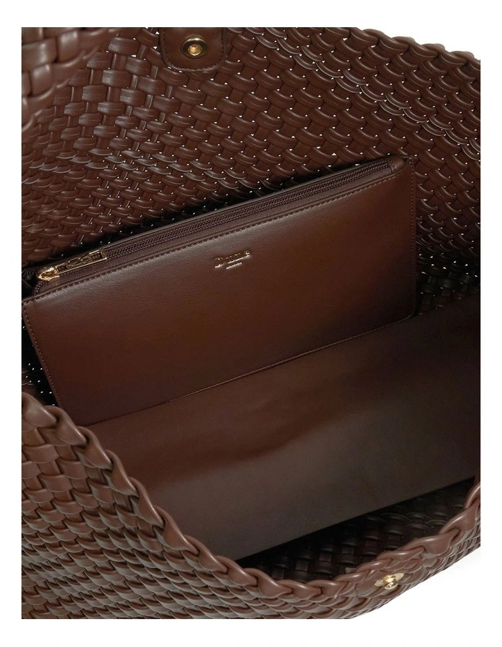 Deliberate L Woven Slouch Bag in Chocolate image 4