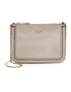 Emilyo Clutch in Gold