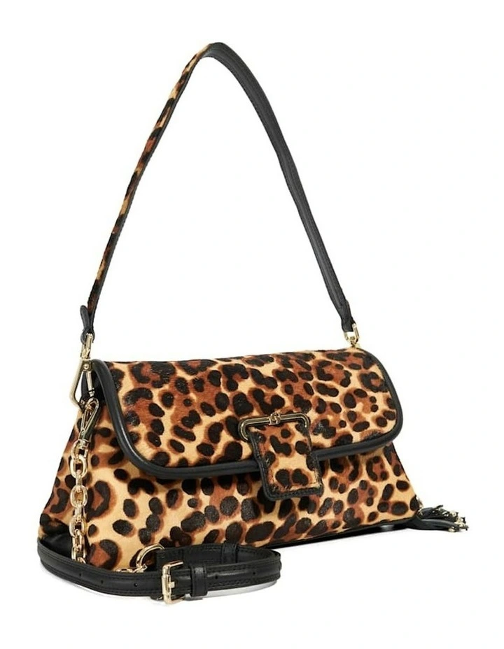 Chelsea Shoulder Bag in Leopard image 3