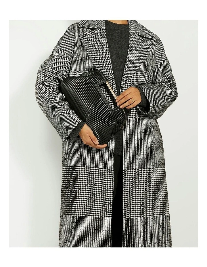 Ebec Clutch Bag in Black image 2