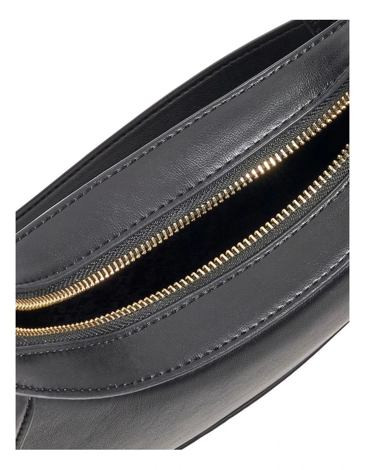 Diversion Small Curved Shoulder In Black image 3