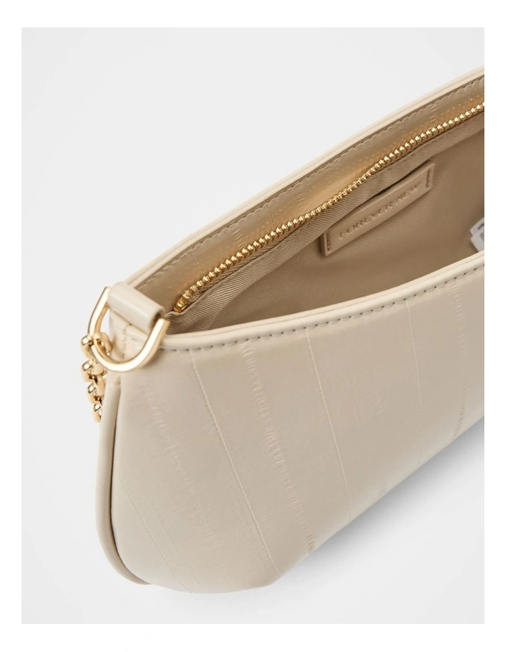 Arabella Chain Shoulder Bag in Cream image 3