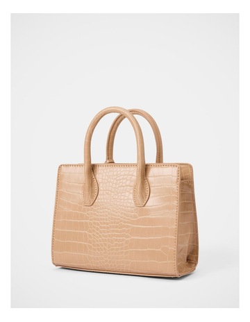 Nude Croc colour