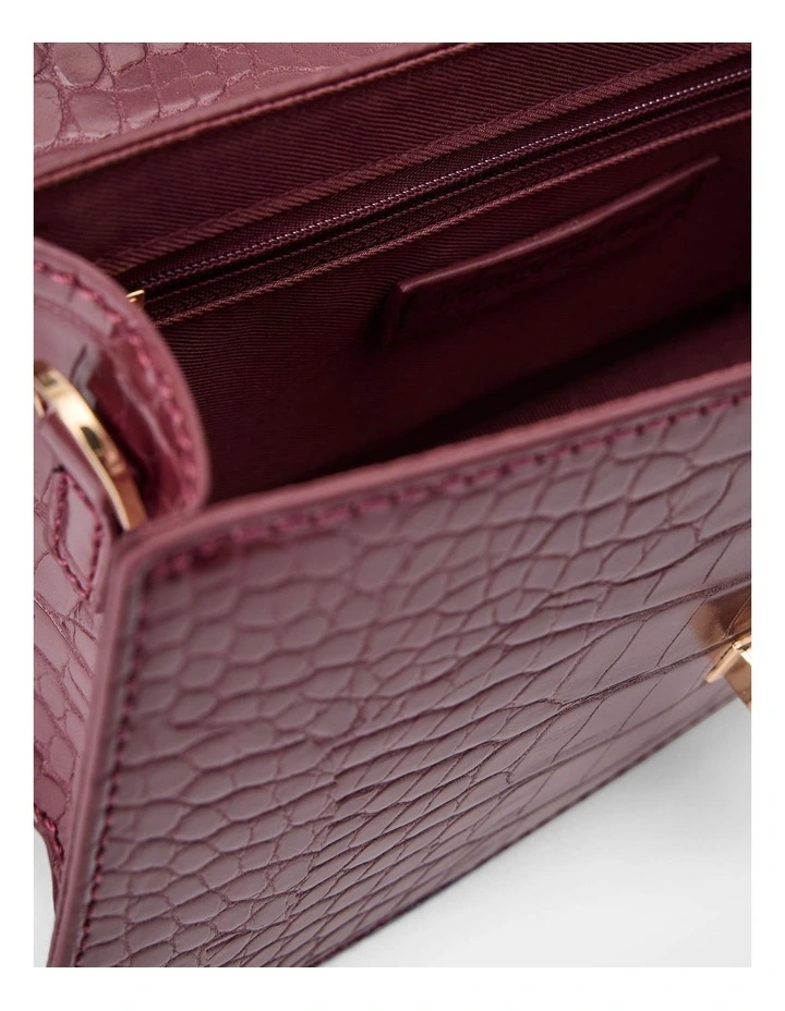 Violet Lock Detail Top Handle Bag in Red image 3