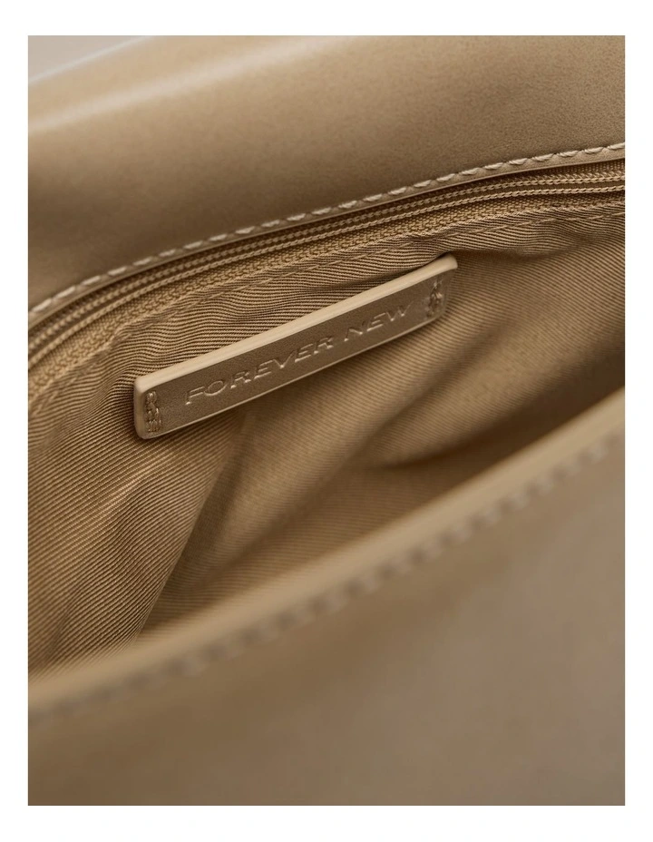 Miranda Chain Shoulder Bag in Cream image 3