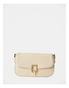 Carly Curve Lock Shoulder Bag in Cream