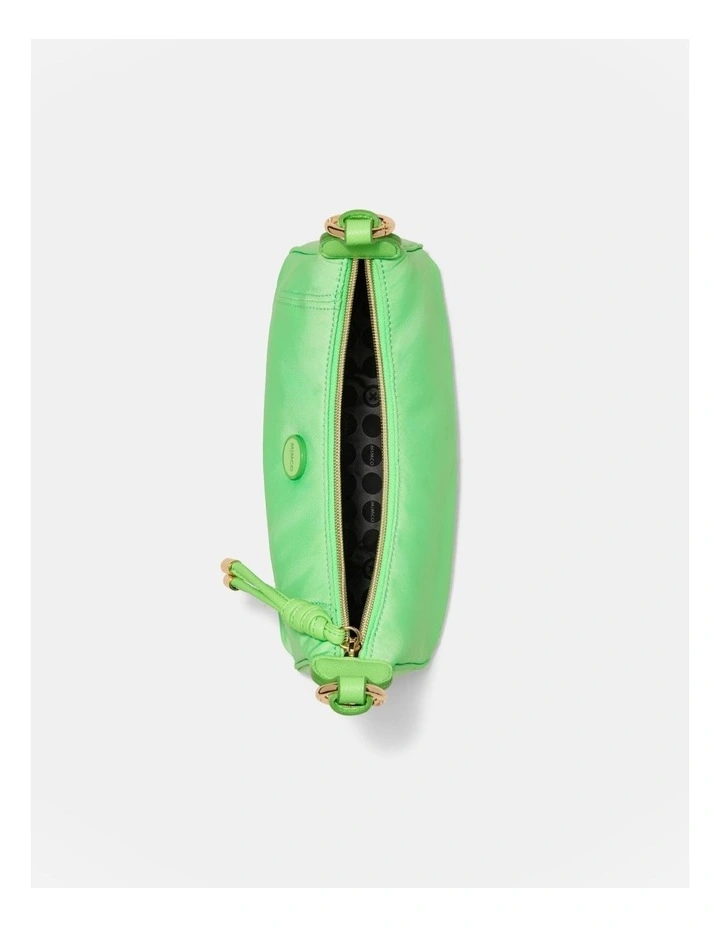 Nextalgia Shoulder Bag in Spiced Apple image 7