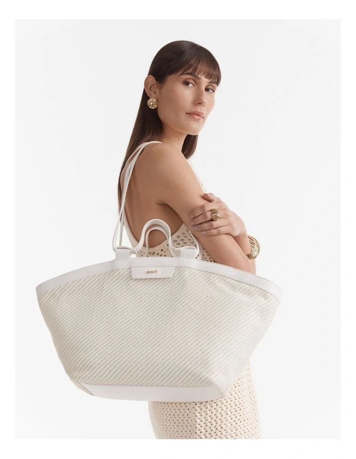 Sundowner Large Zip Tote Bag in White image 2