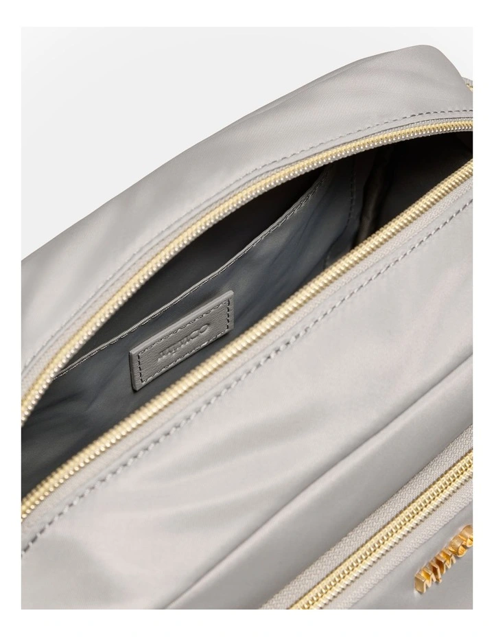 The Stage Crossbody Bag in Grey Sky image 6