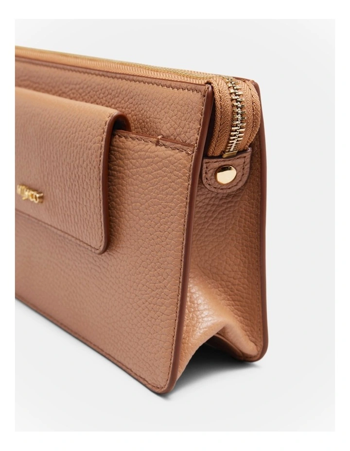 Preston Crossbody Bag in Caramel image 5