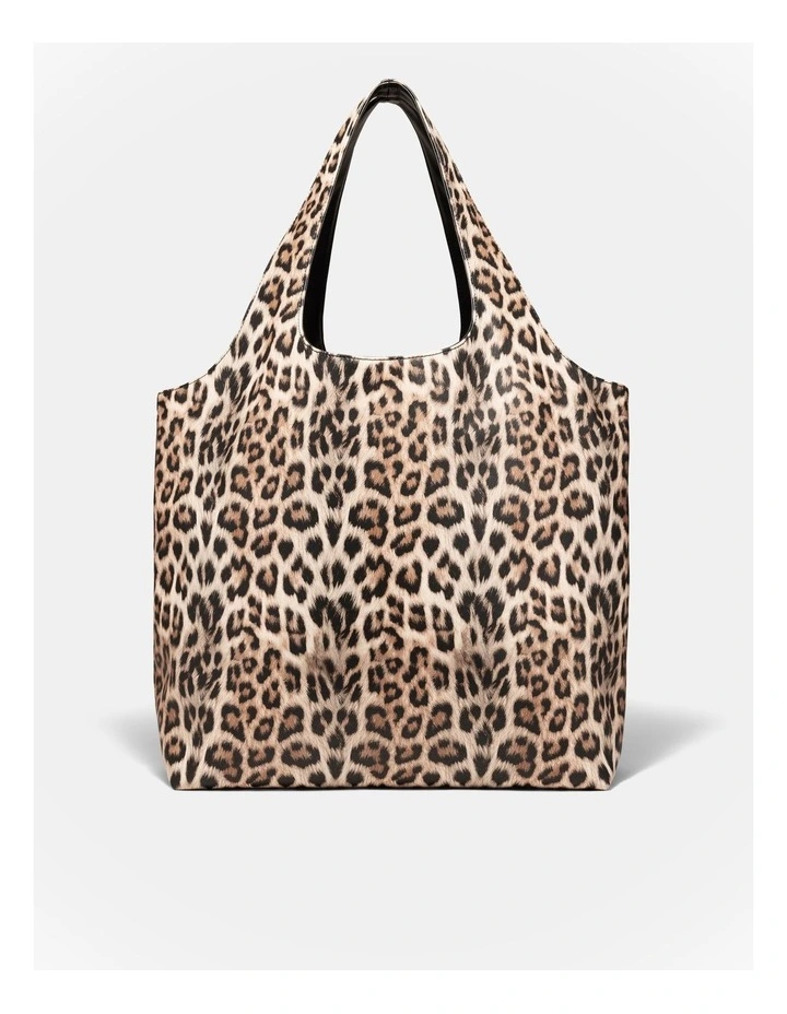 Brittany Tote Bag in Leopard image 5