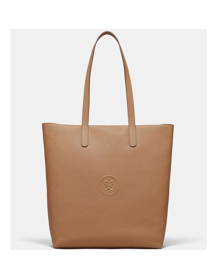 Bay Tote Bag in Caramel image 1