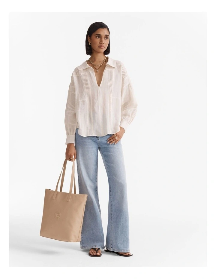 Bay Tote Bag in Almond image 4