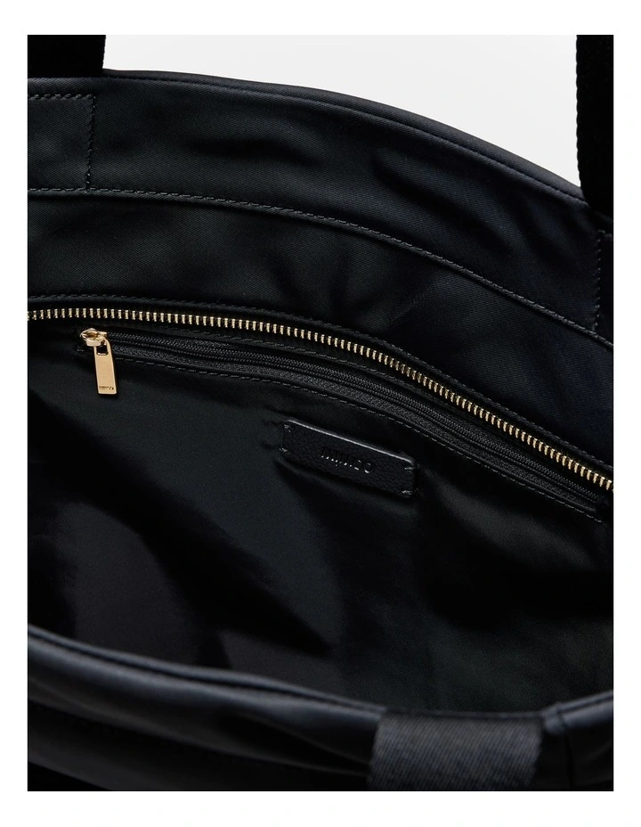 Echo Tote Bag in Black image 6