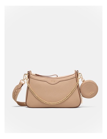 Almond colour