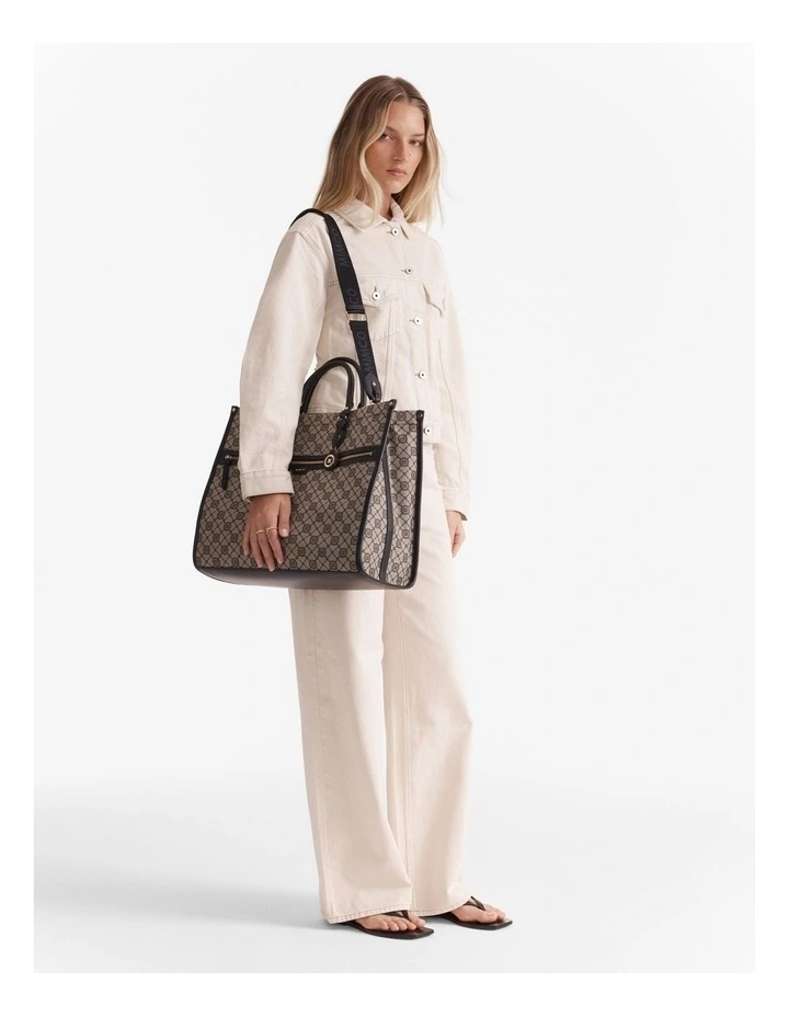 Gram Tote Bag in Black image 4