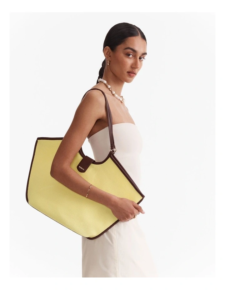 Hera Knit Tote Bag in Buttermilk image 2