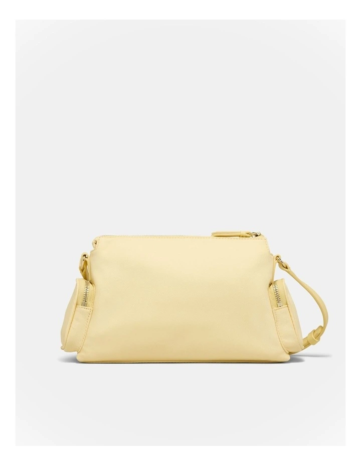 Horizon Pocket Crossbody Bag in Buttermilk image 4